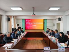 械工程取从动化学院施行院长于天彪带队